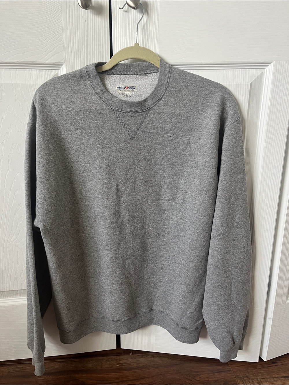 Vintage crewneck